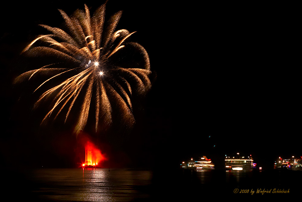 (010) Feuerwerk am Museturm