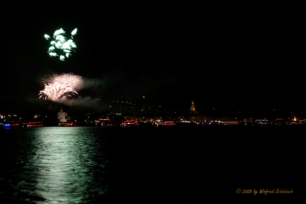 (037) Feuerwerk Panoramaweg, Rdesheim